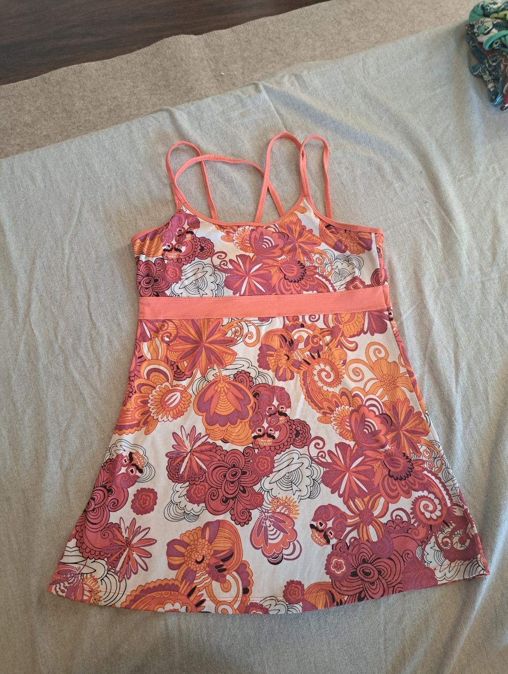 PrAna Breathe Kaley Tunic Top Tank top Claret Flower Power Strappy SzM Shelf Bra